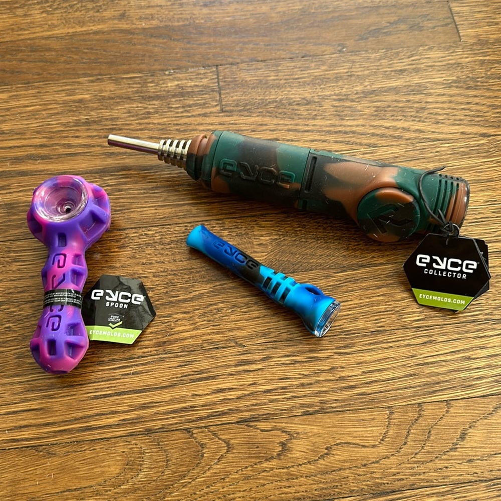 Eyce Silicone Starter Kit with Collector, Spoon & Shorty